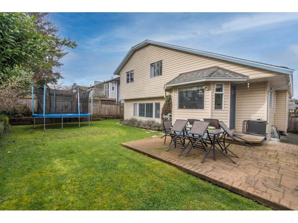 Listing Image 32