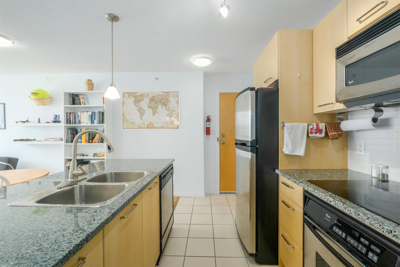 Listing Image 14