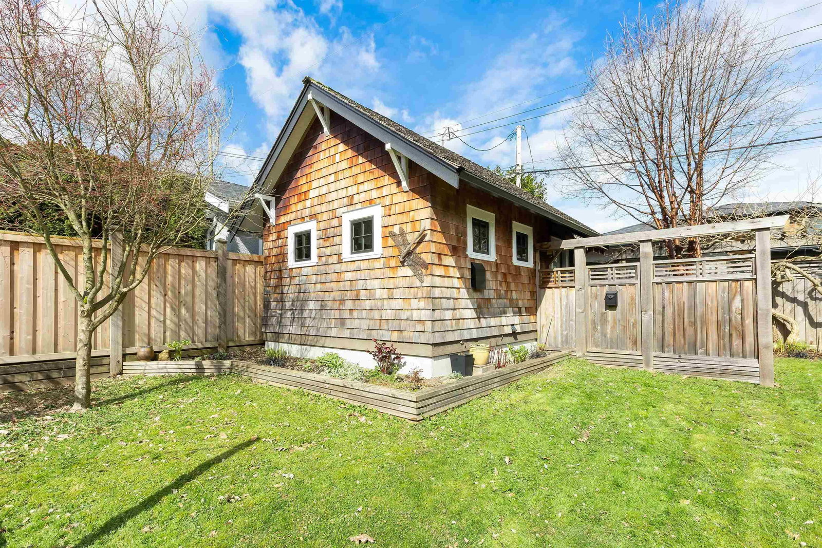 Listing Image 12