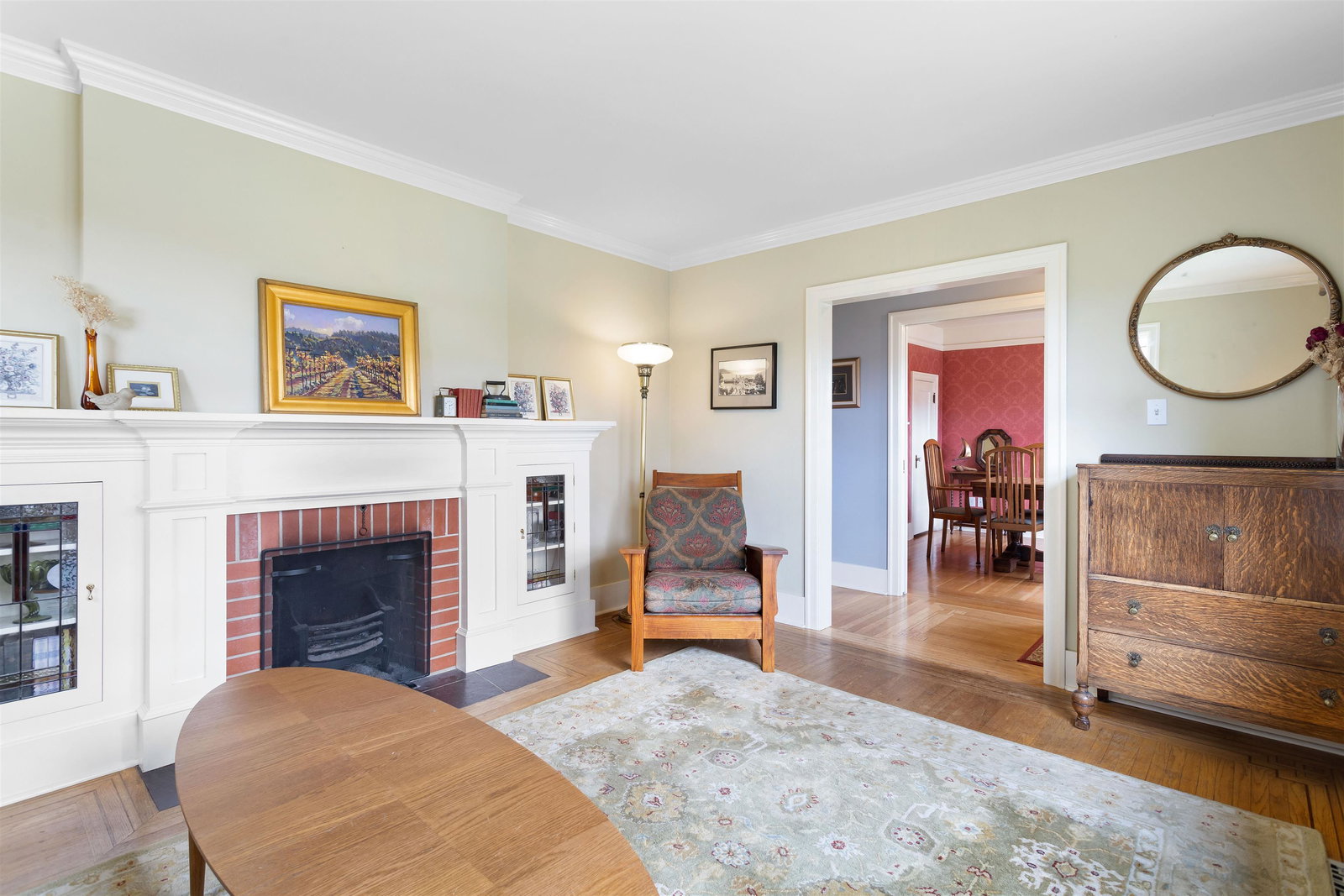 Listing Image 4