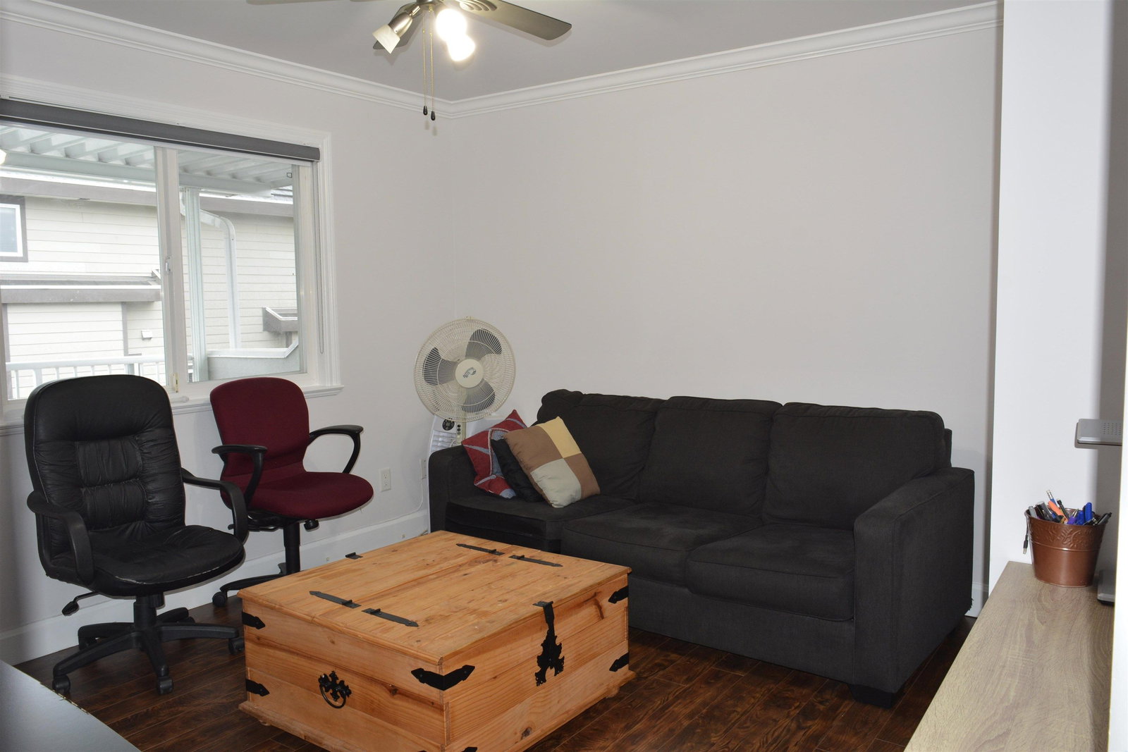 Listing Image 17