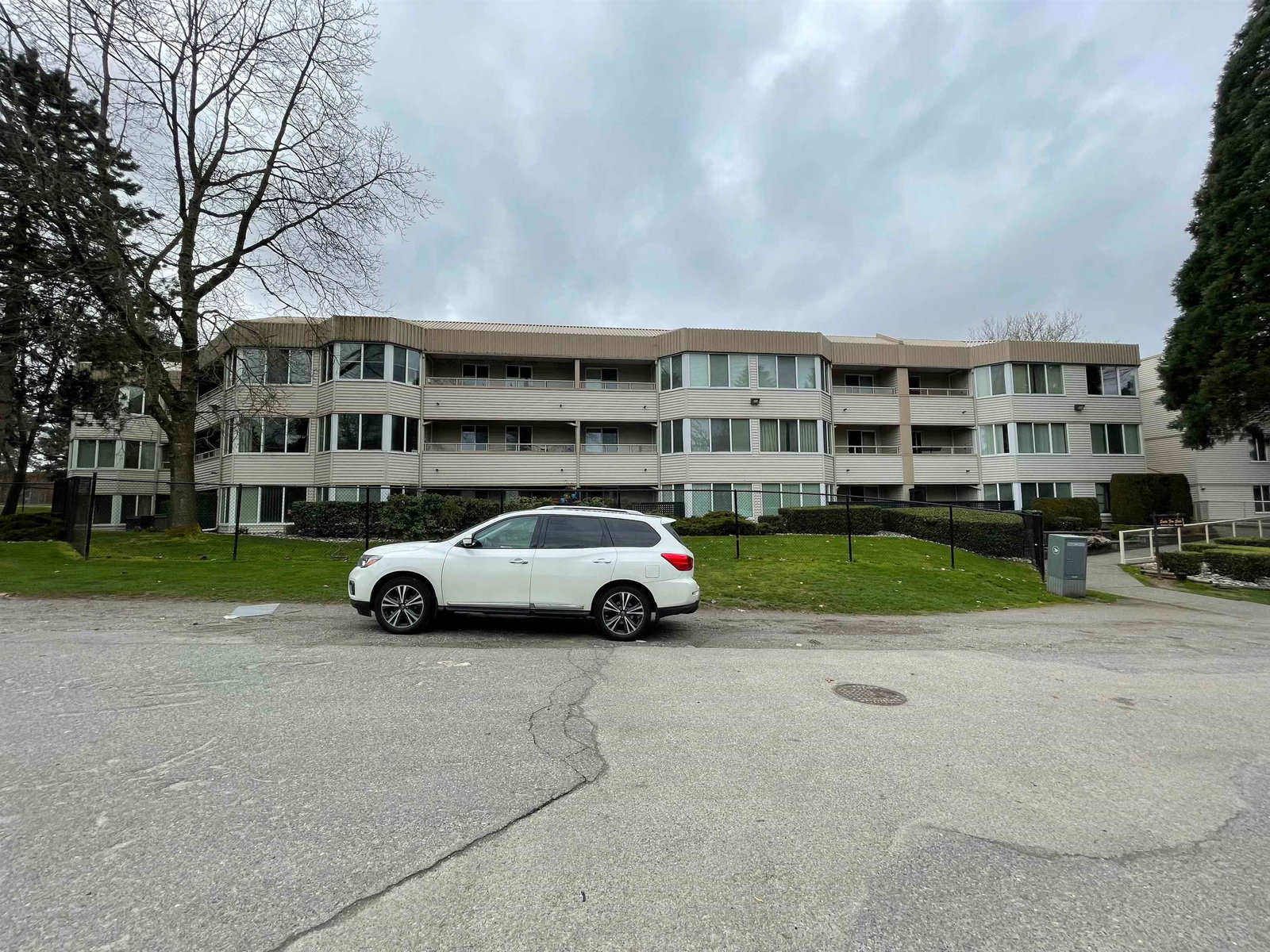 Listing Image 22