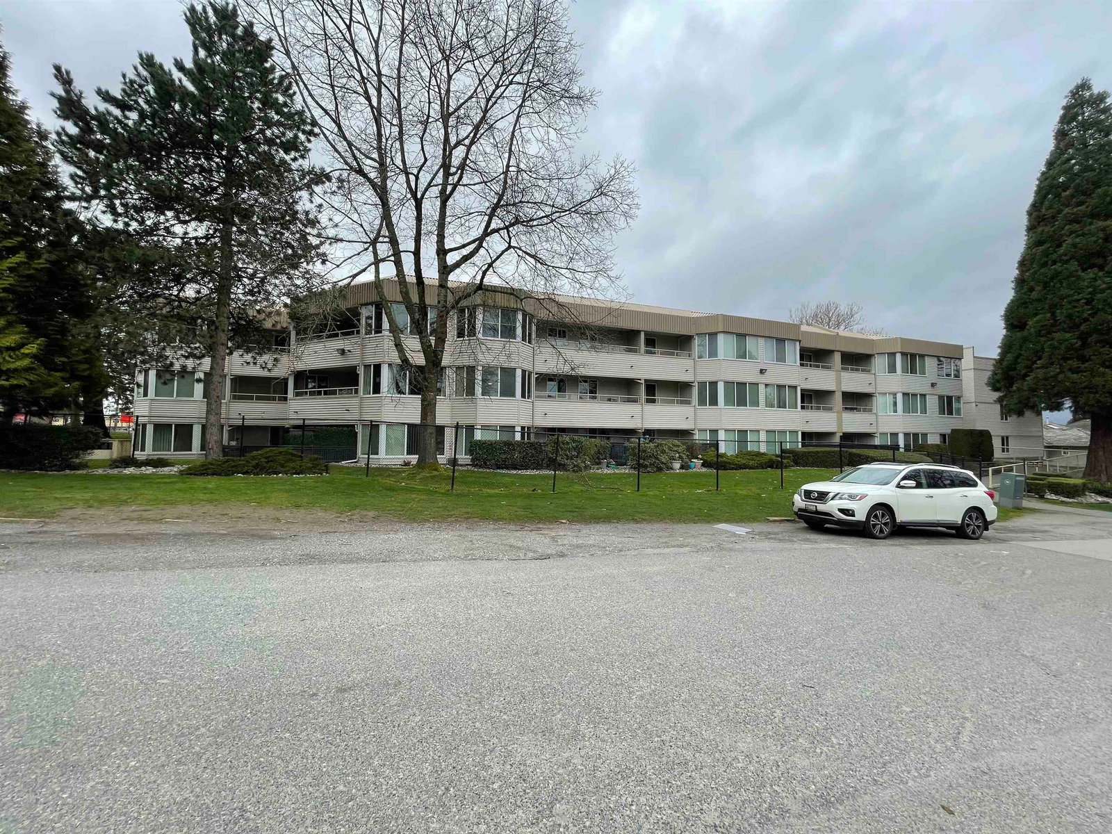 Listing Image 23