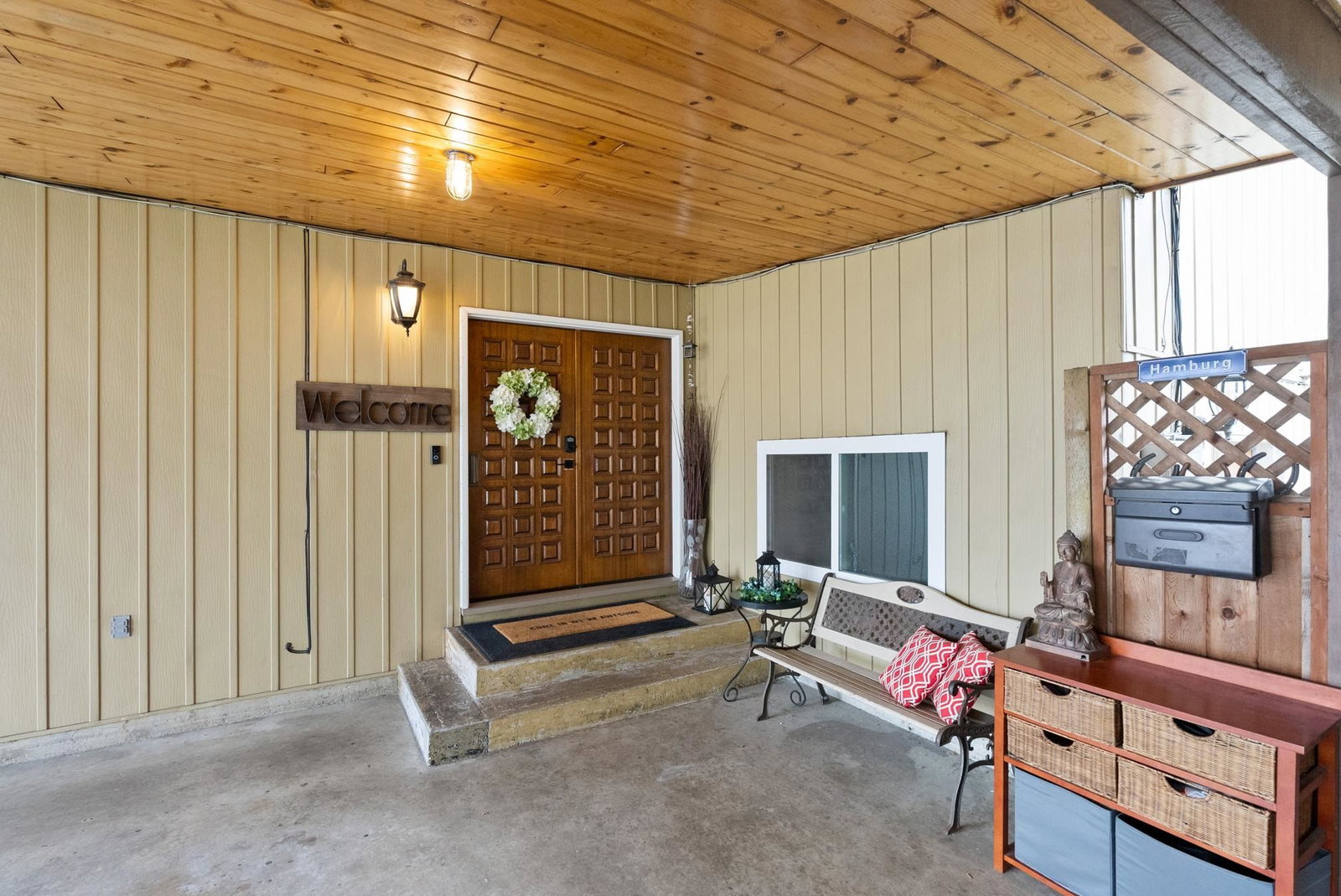 Listing Image 5