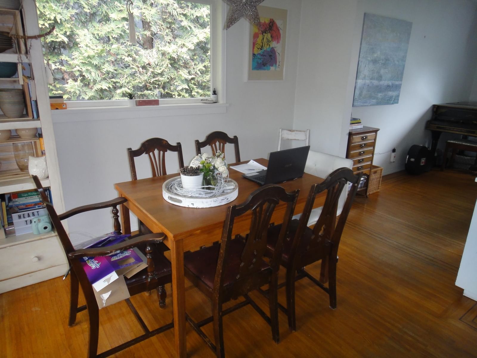 Listing Image 4