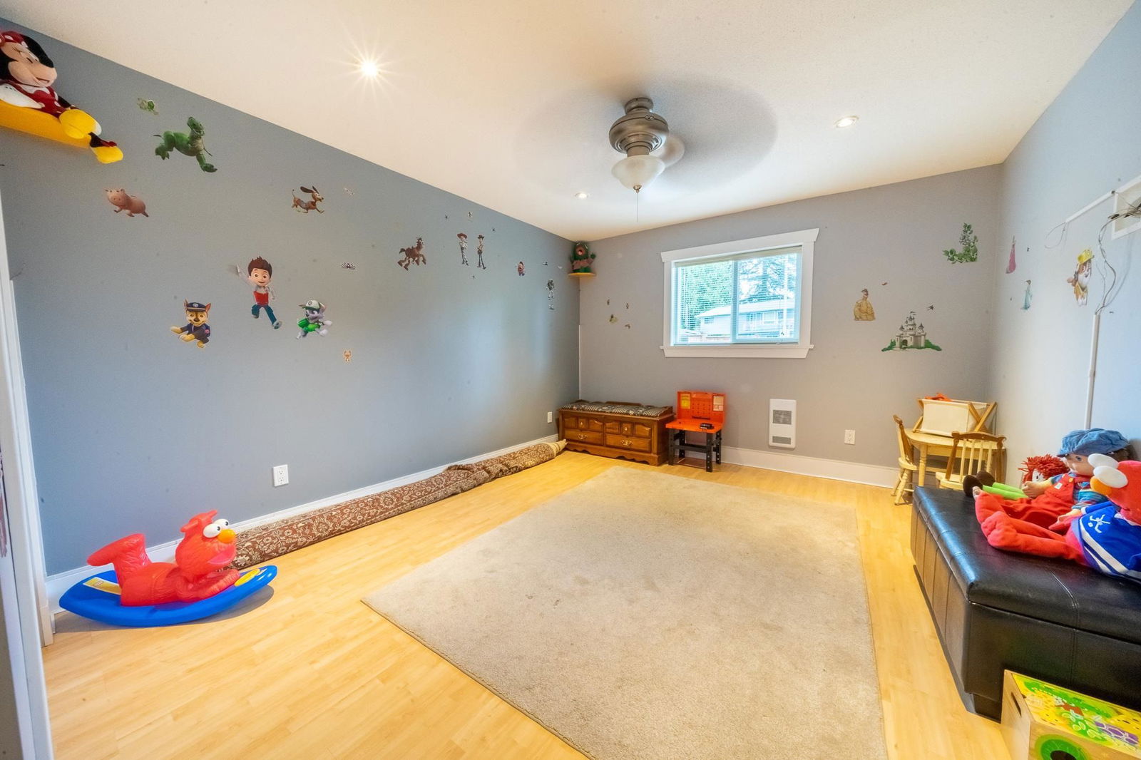 Listing Image 22