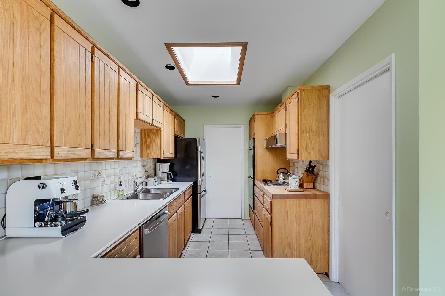 Listing Image 10