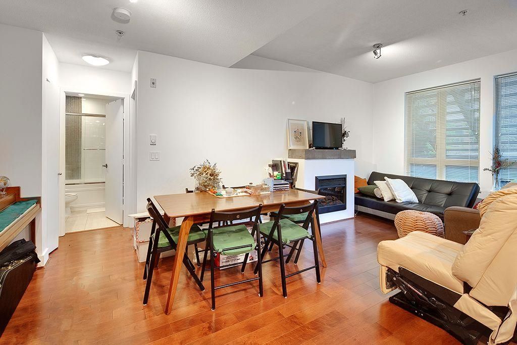 Listing Image 5