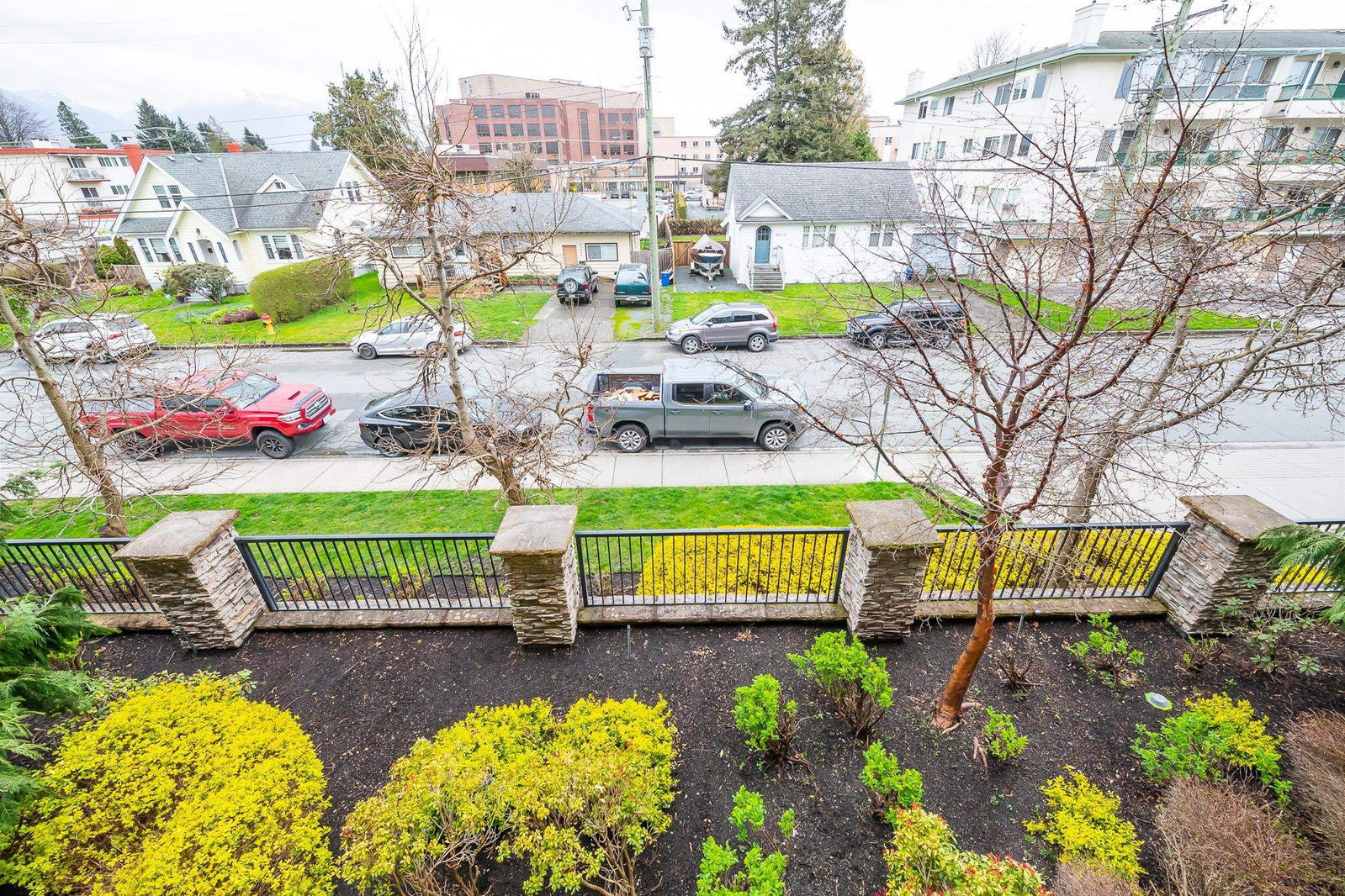Listing Image 19