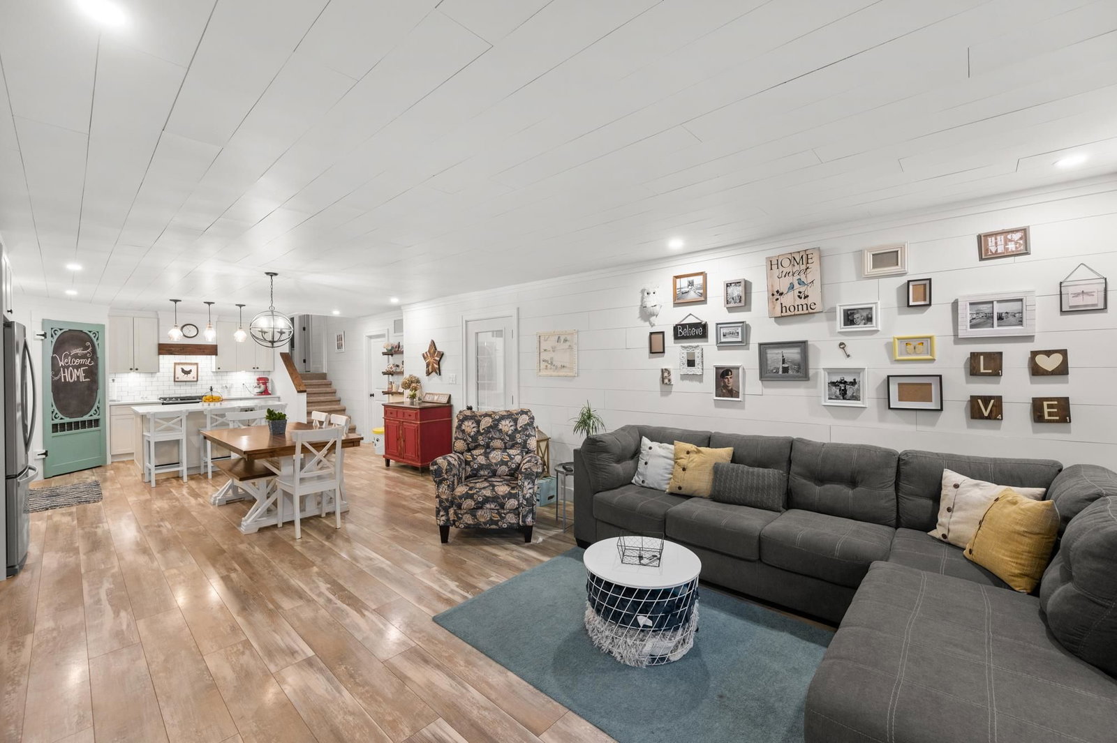 Listing Image 18