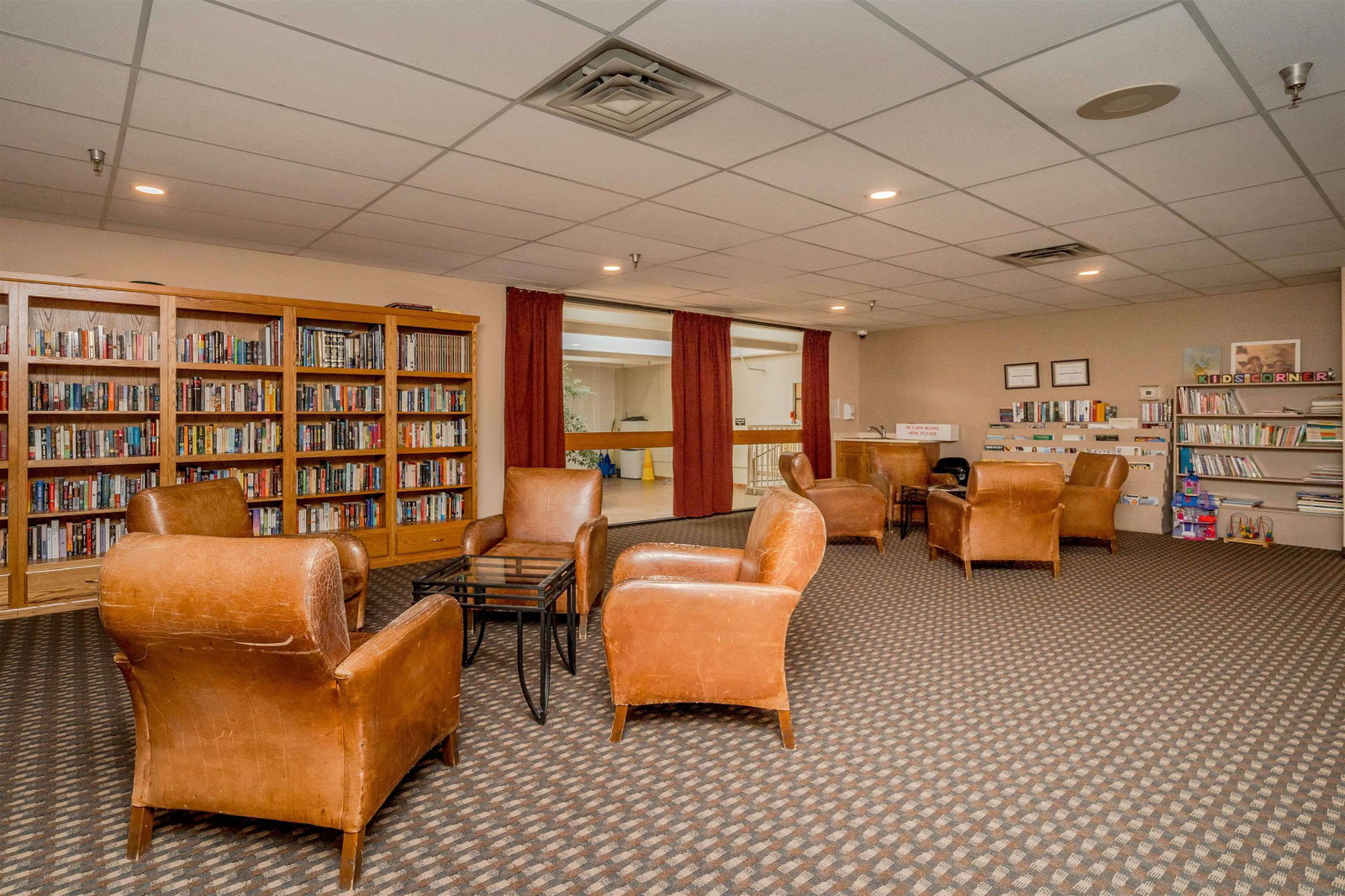 Listing Image 10