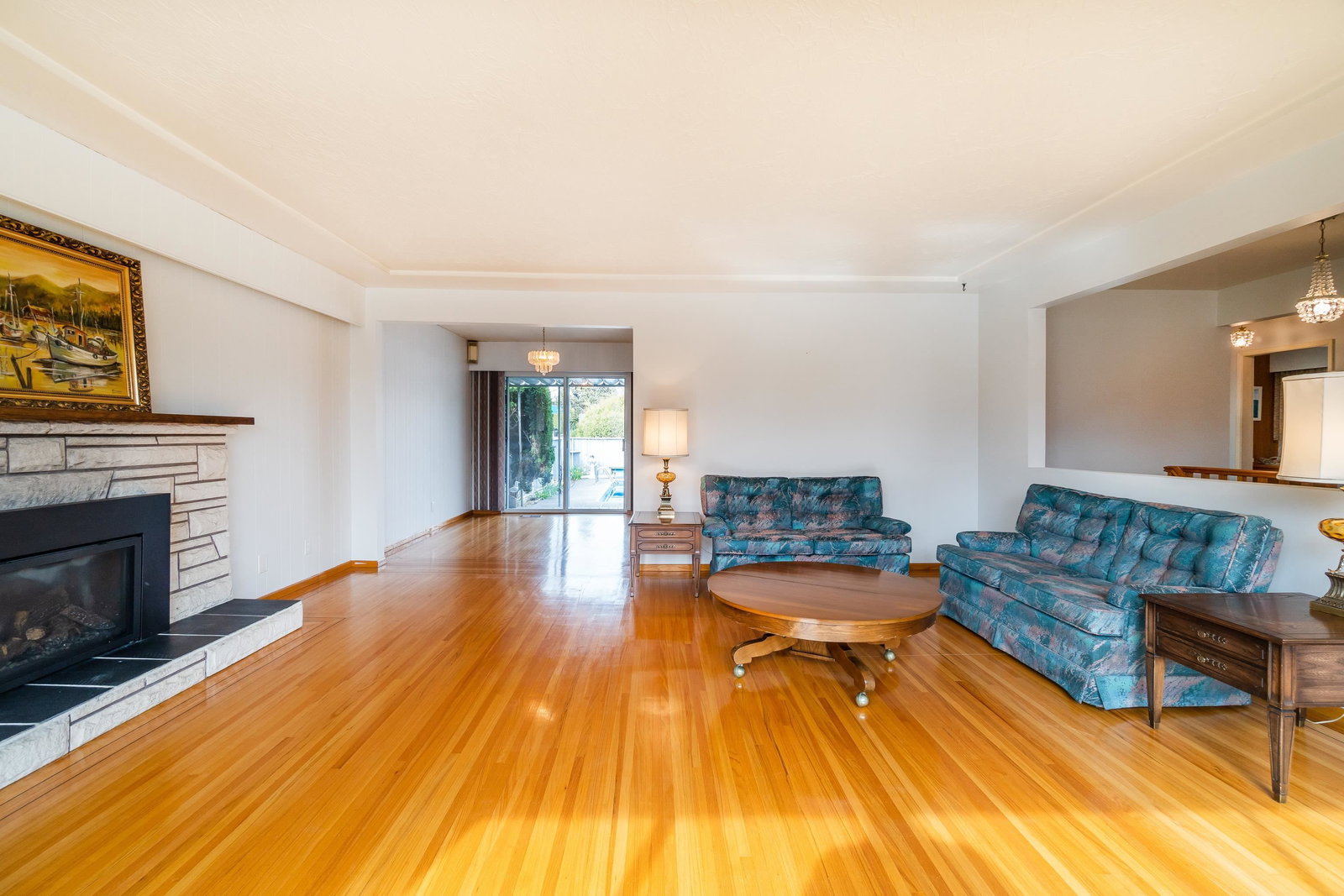 Listing Image 8
