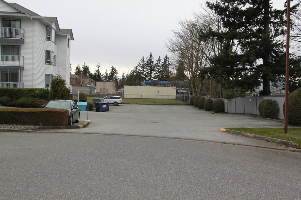 Listing Image 24