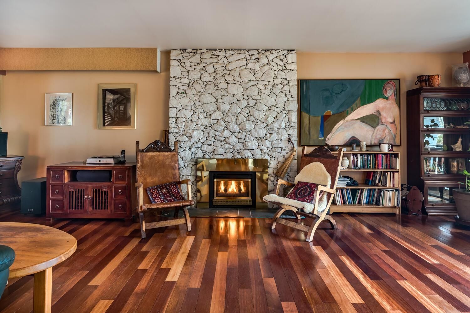 Listing Image 16