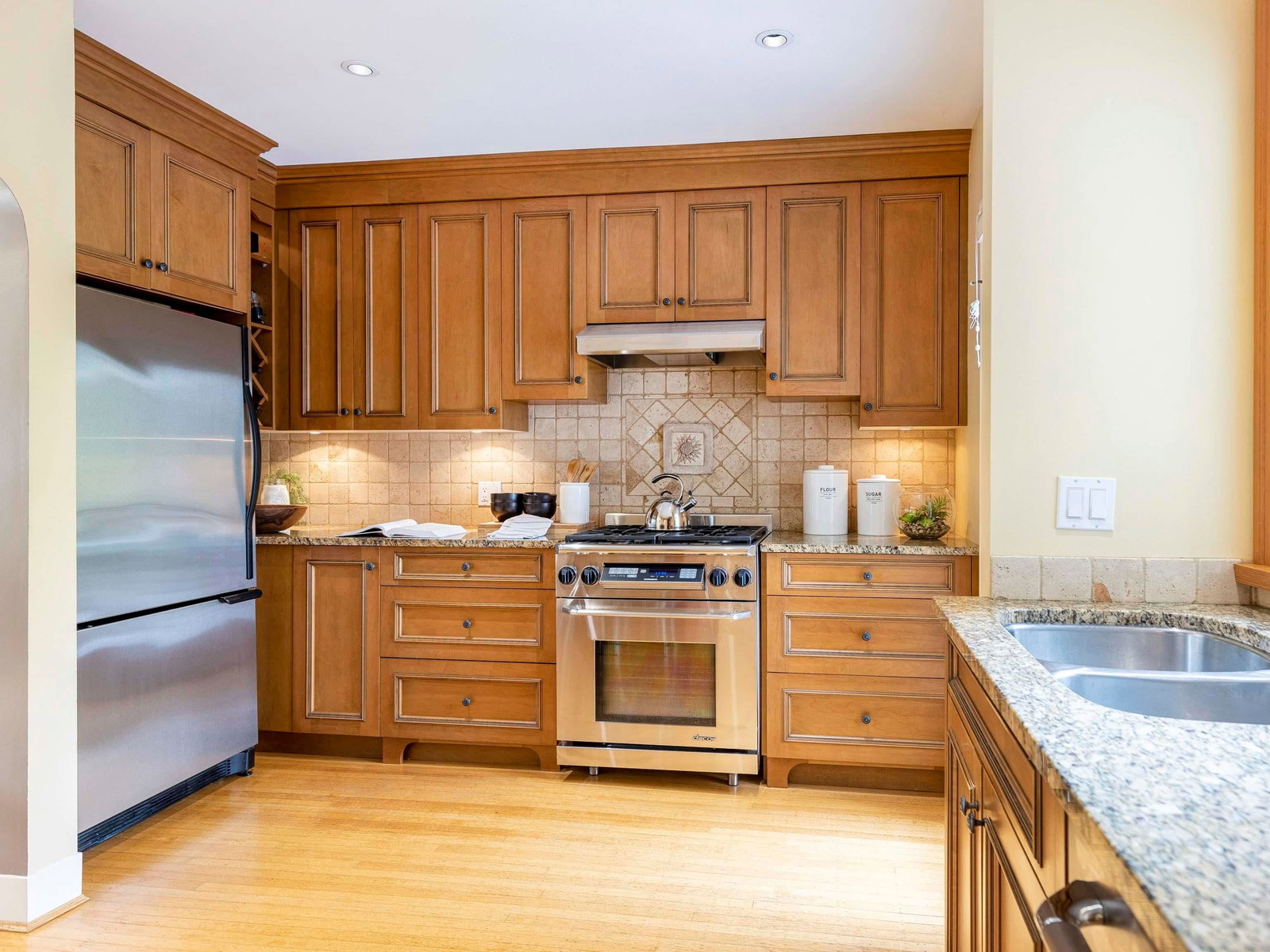 Listing Image 13