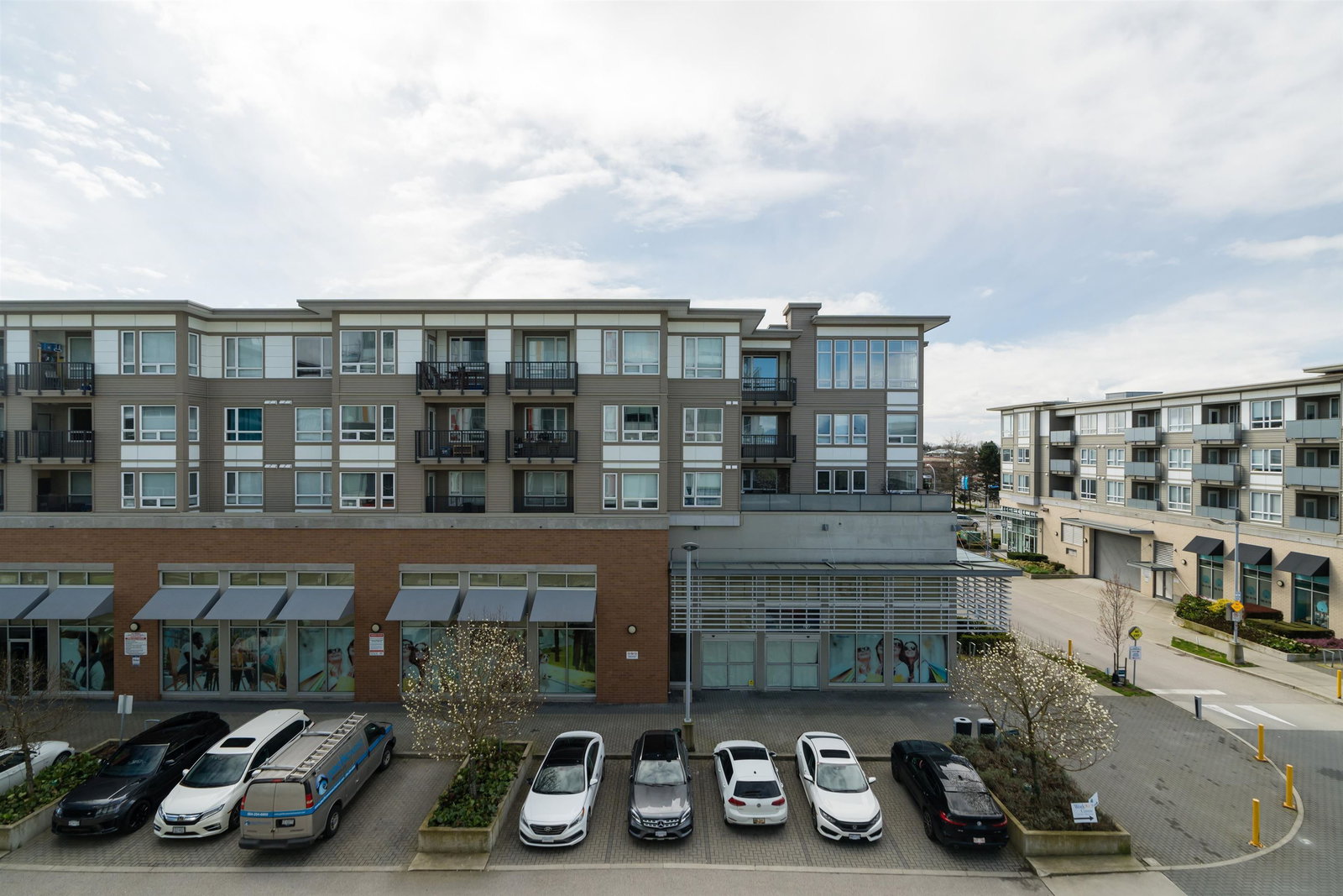 Listing Image 23
