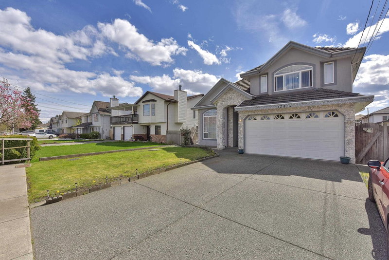 12414 92 Avenue, Surrey, V3V 1G5 | Image 3