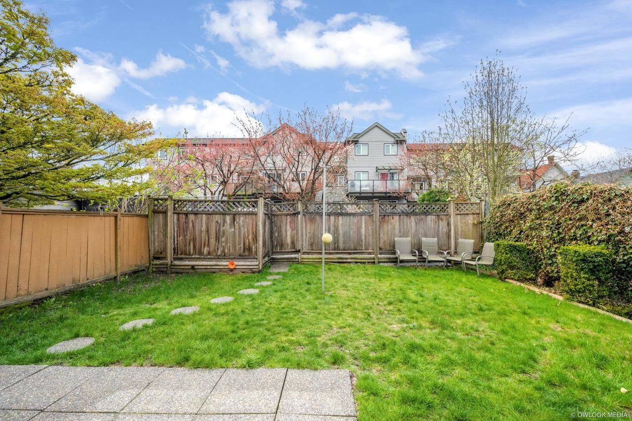 Listing Image 11