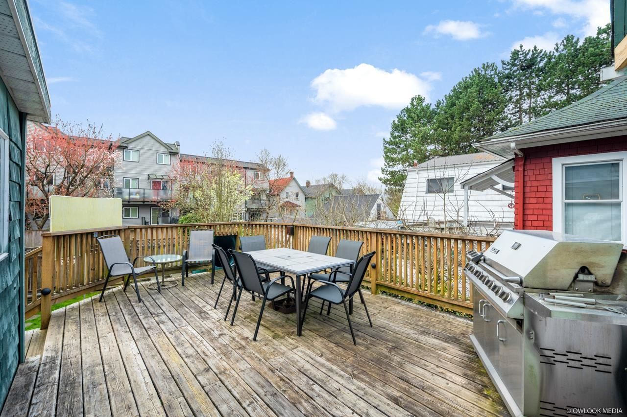 Listing Image 12