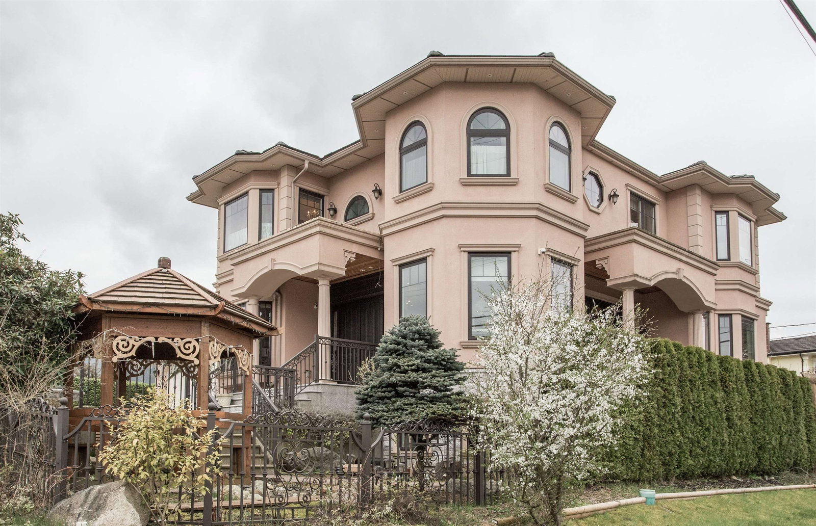 Listing Image 1