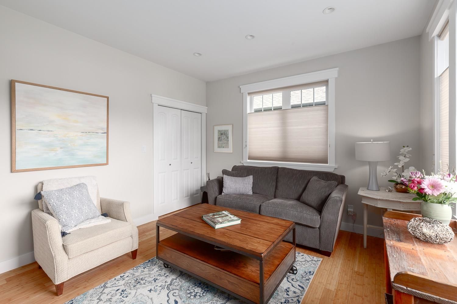 Listing Image 20