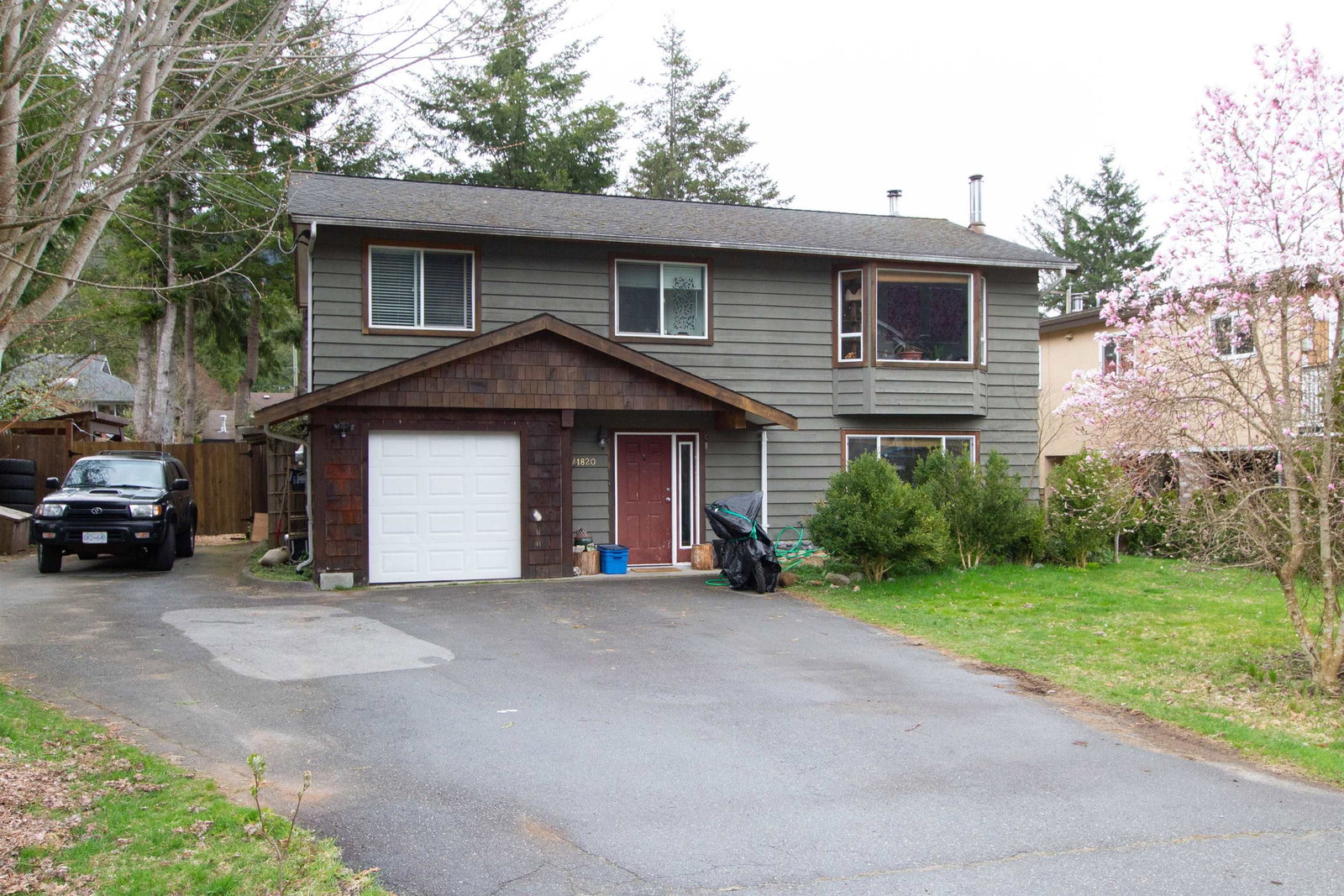 Listing Image 1