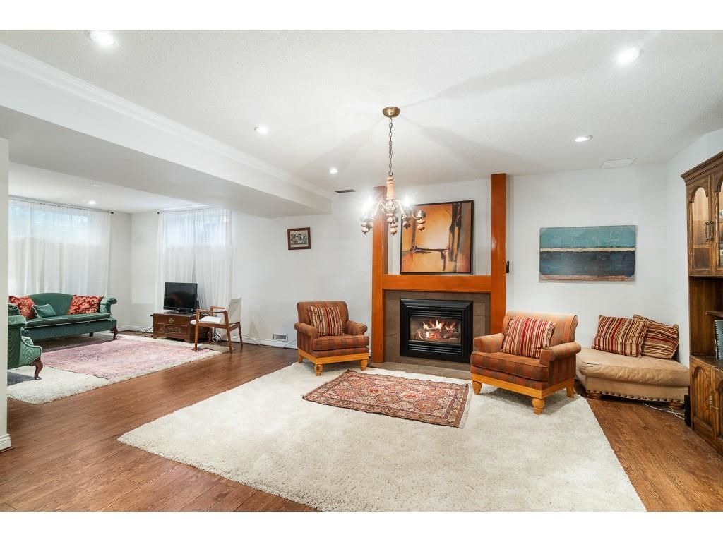 Listing Image 37
