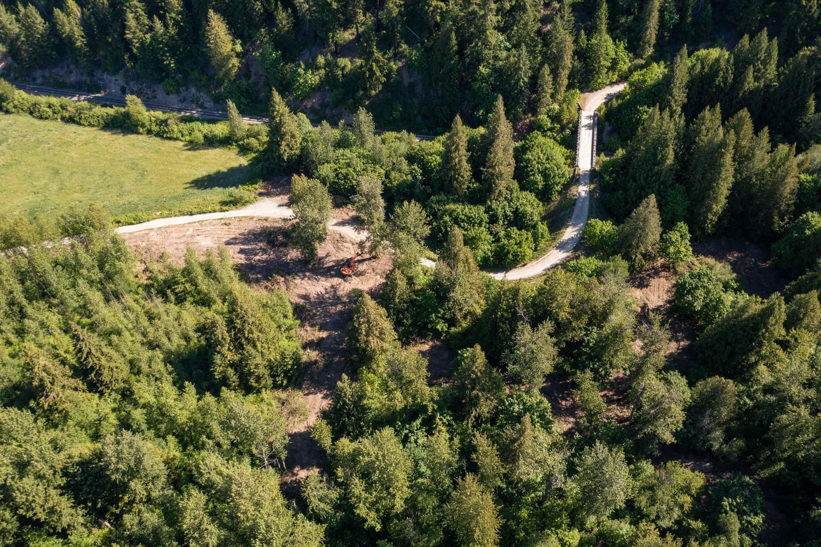 Listing Image 10