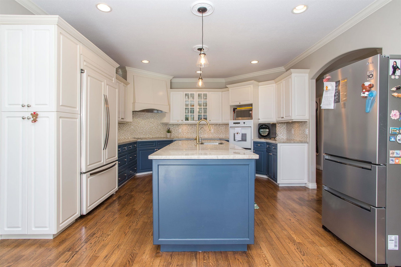 Listing Image 12