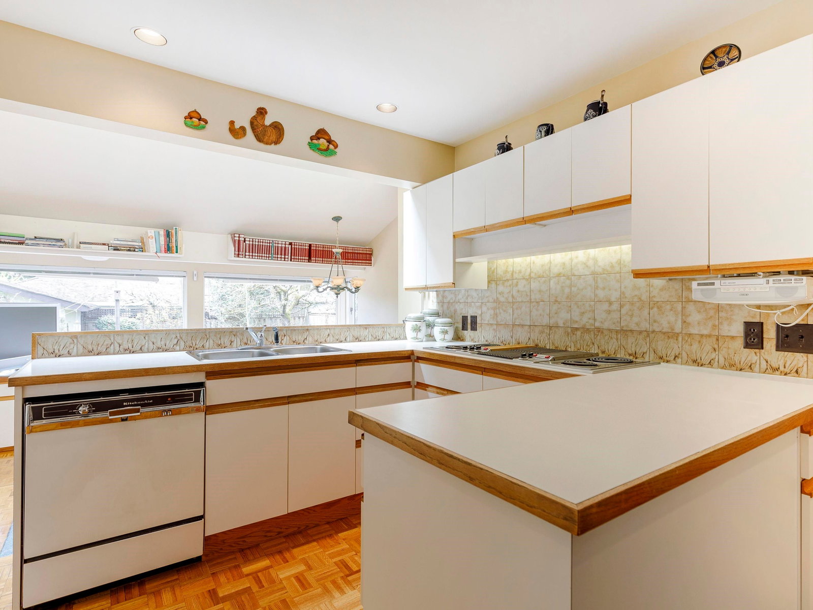 Listing Image 13