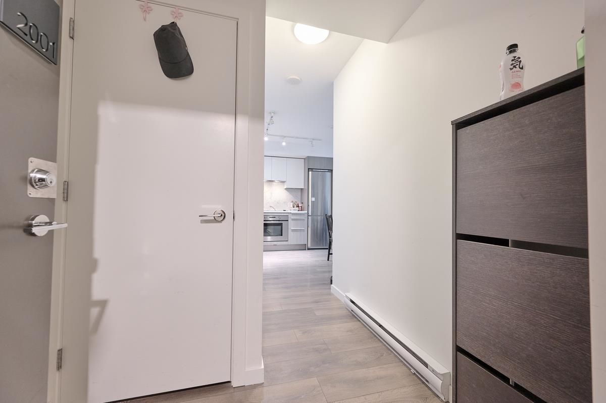 Listing Image 5