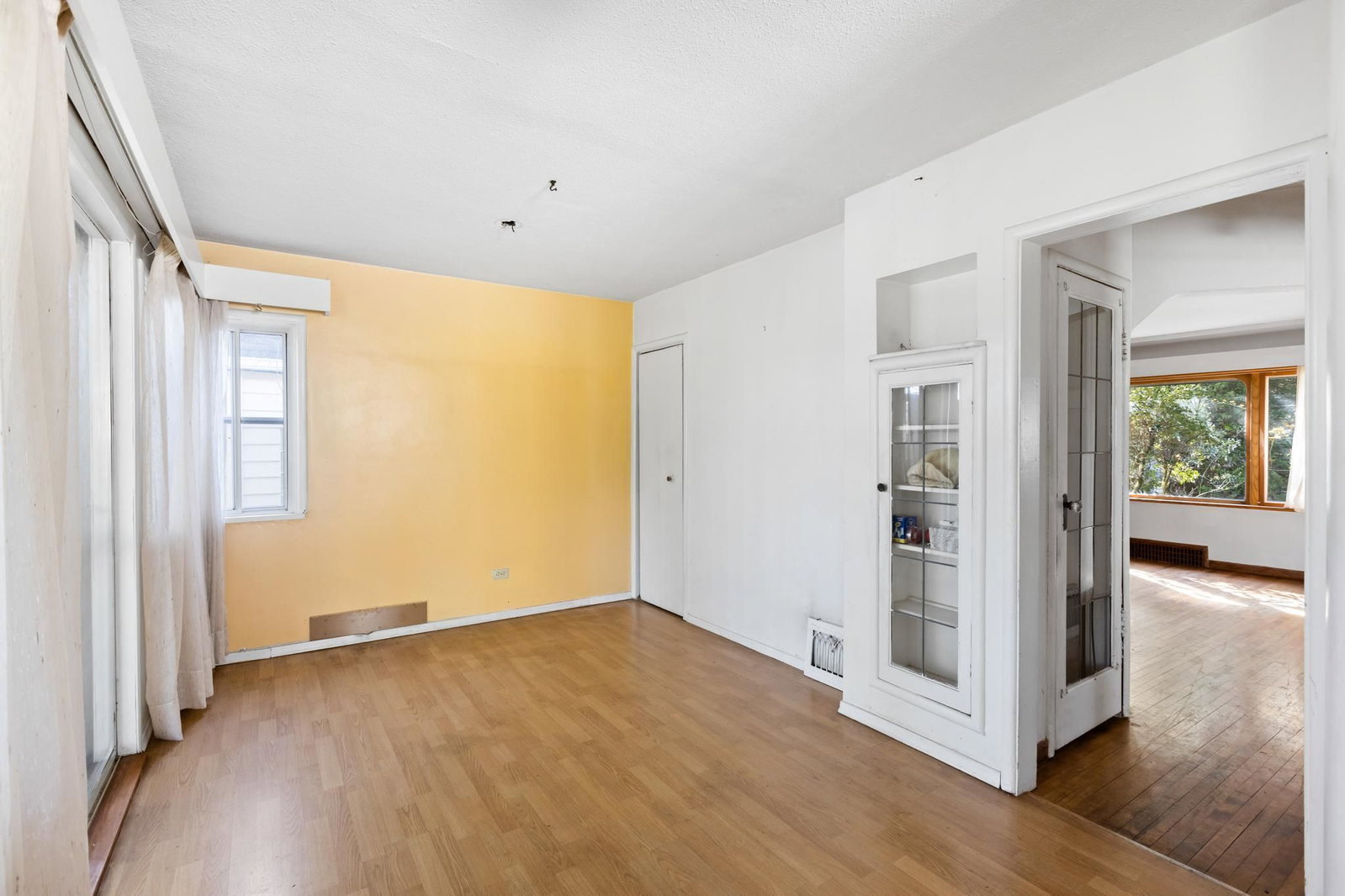 Listing Image 15