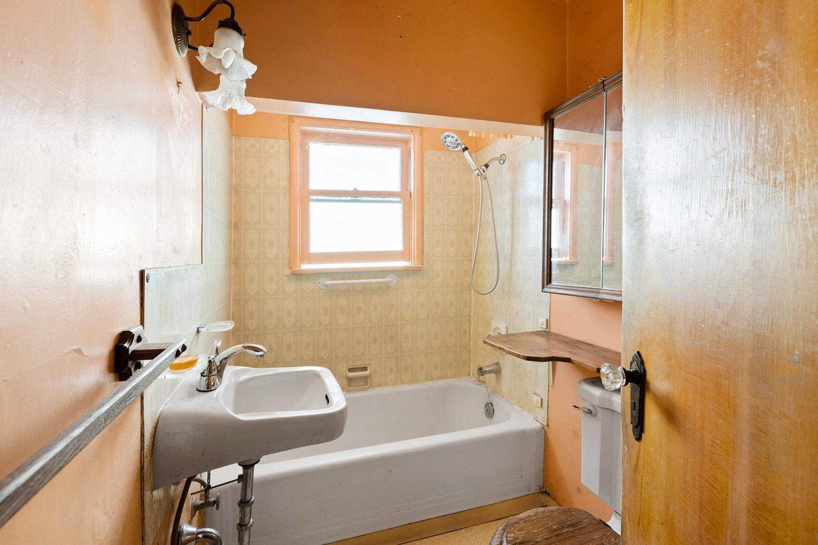 Listing Image 19