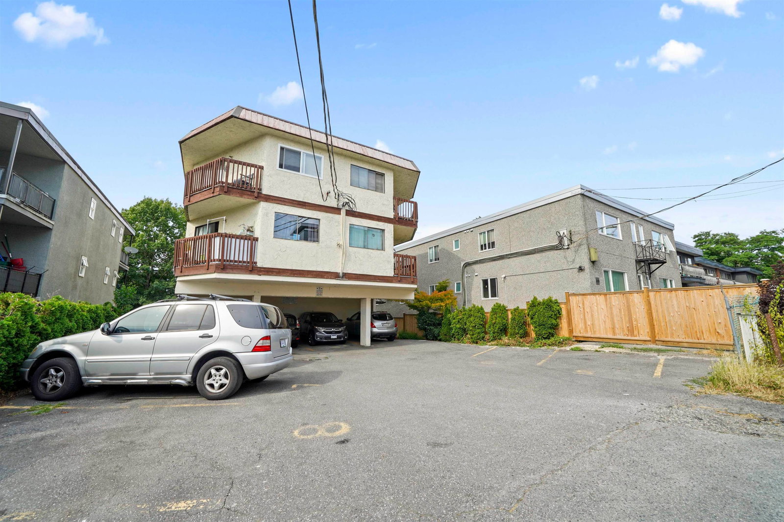 Listing Image 22