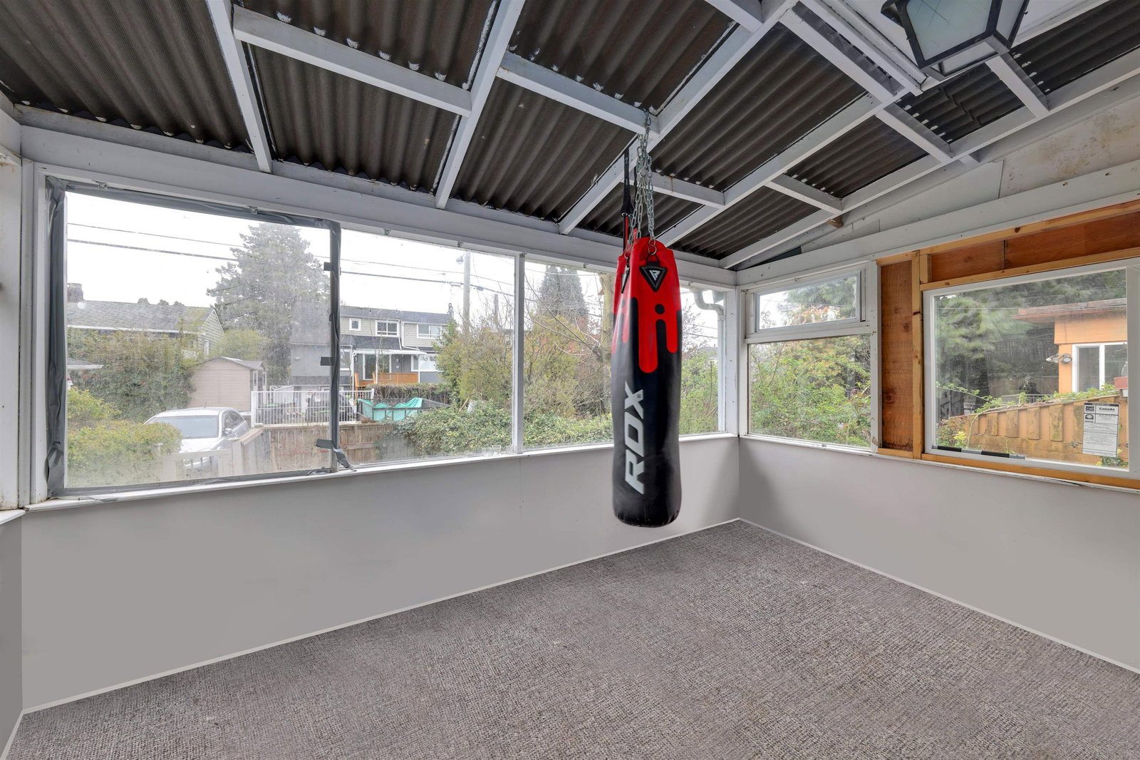 Listing Image 8