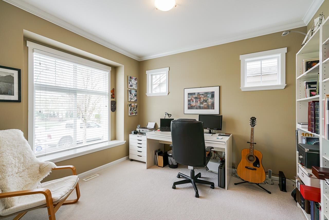 Listing Image 5