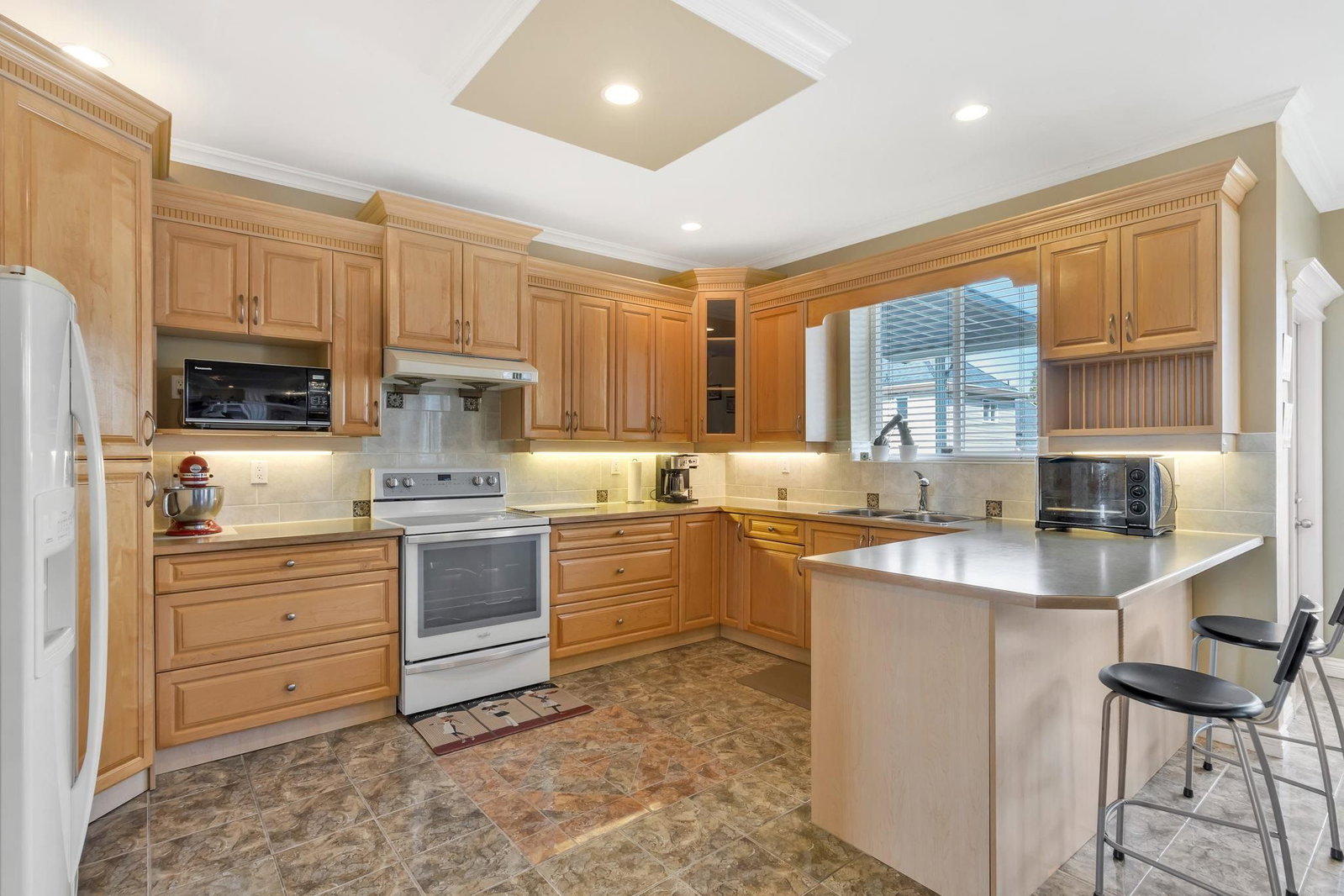 Listing Image 15