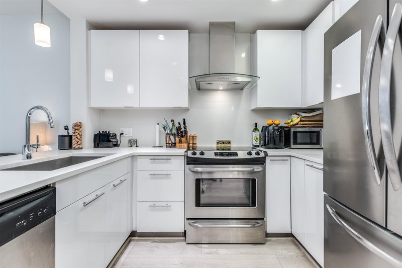 107 - 733 3rd Street, North Vancouver, V7M 0C8 | Image 2