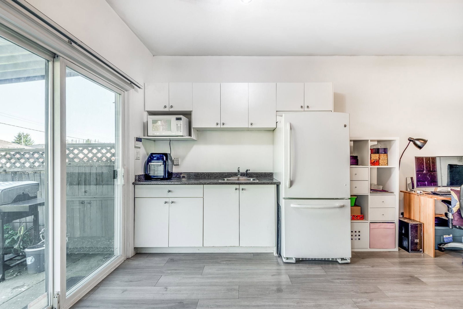 Listing Image 12