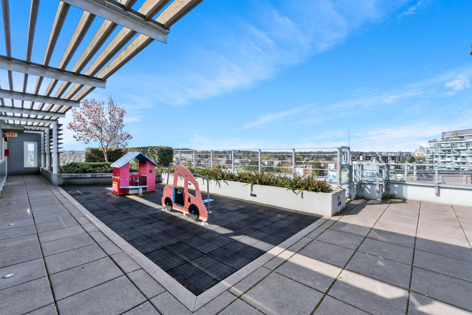 Listing Image 17