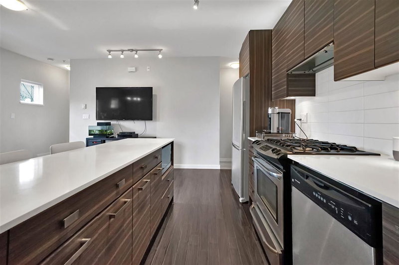 42 - 6965 Hastings Street, Burnaby, V5B 1S9 | Image 2