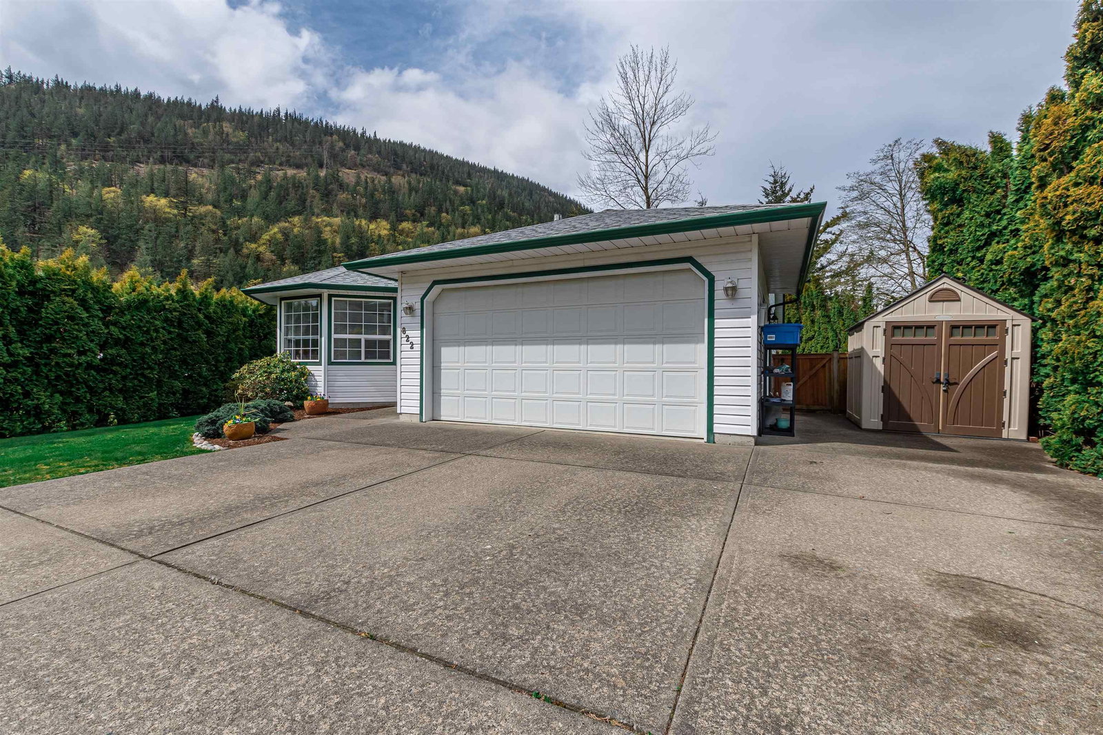 Listing Image 3