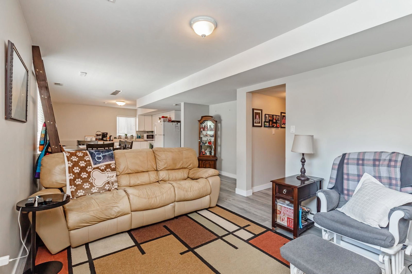 Listing Image 23