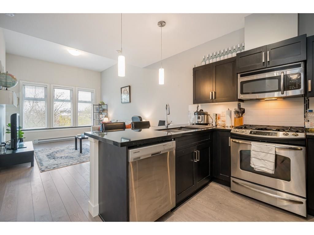 Listing Image 15