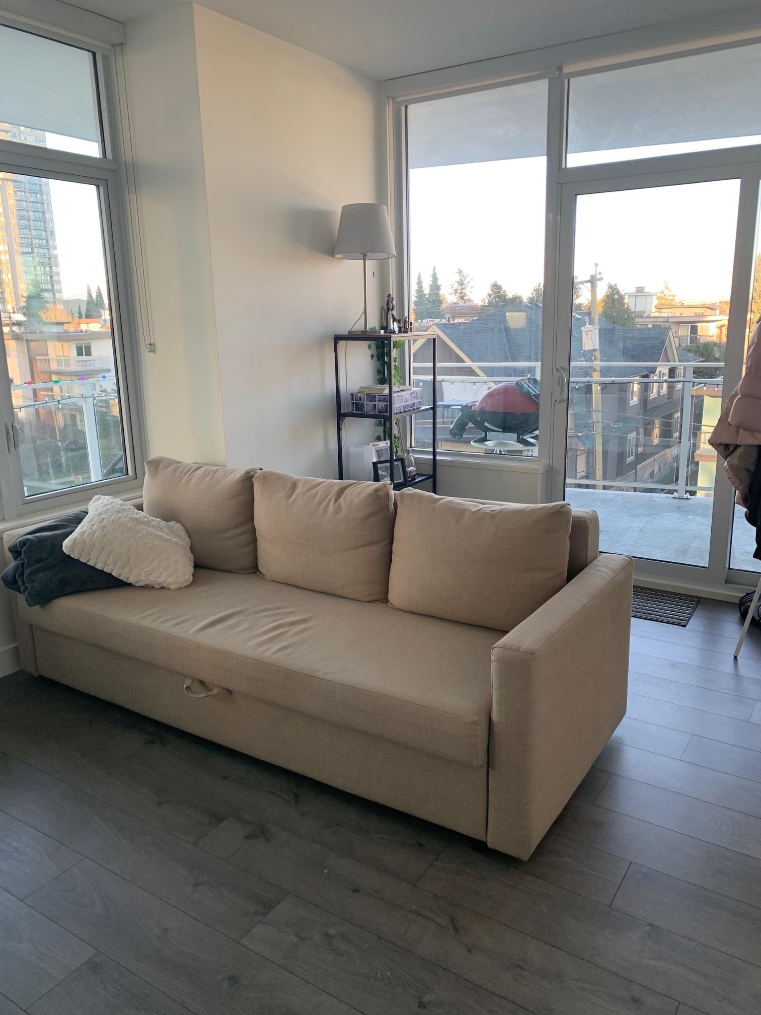 Listing Image 10
