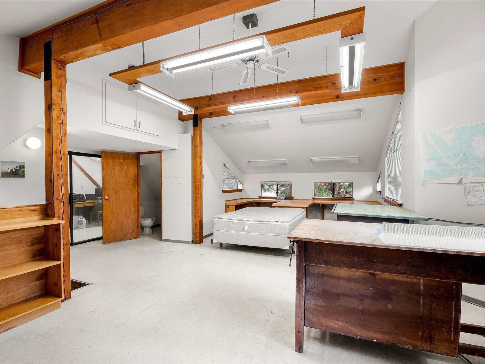 Listing Image 17