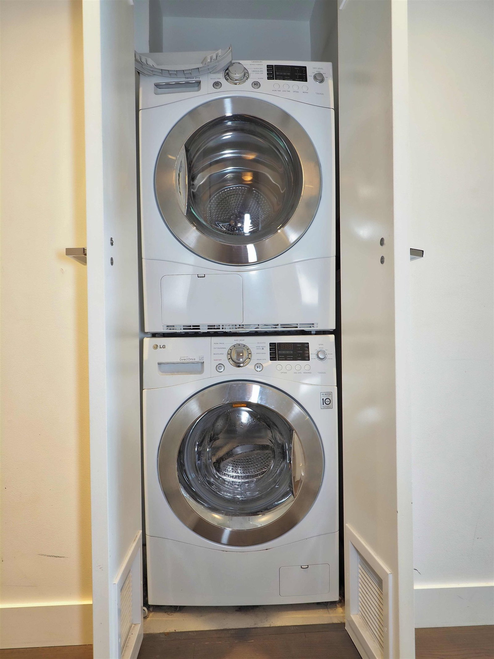 Listing Image 13