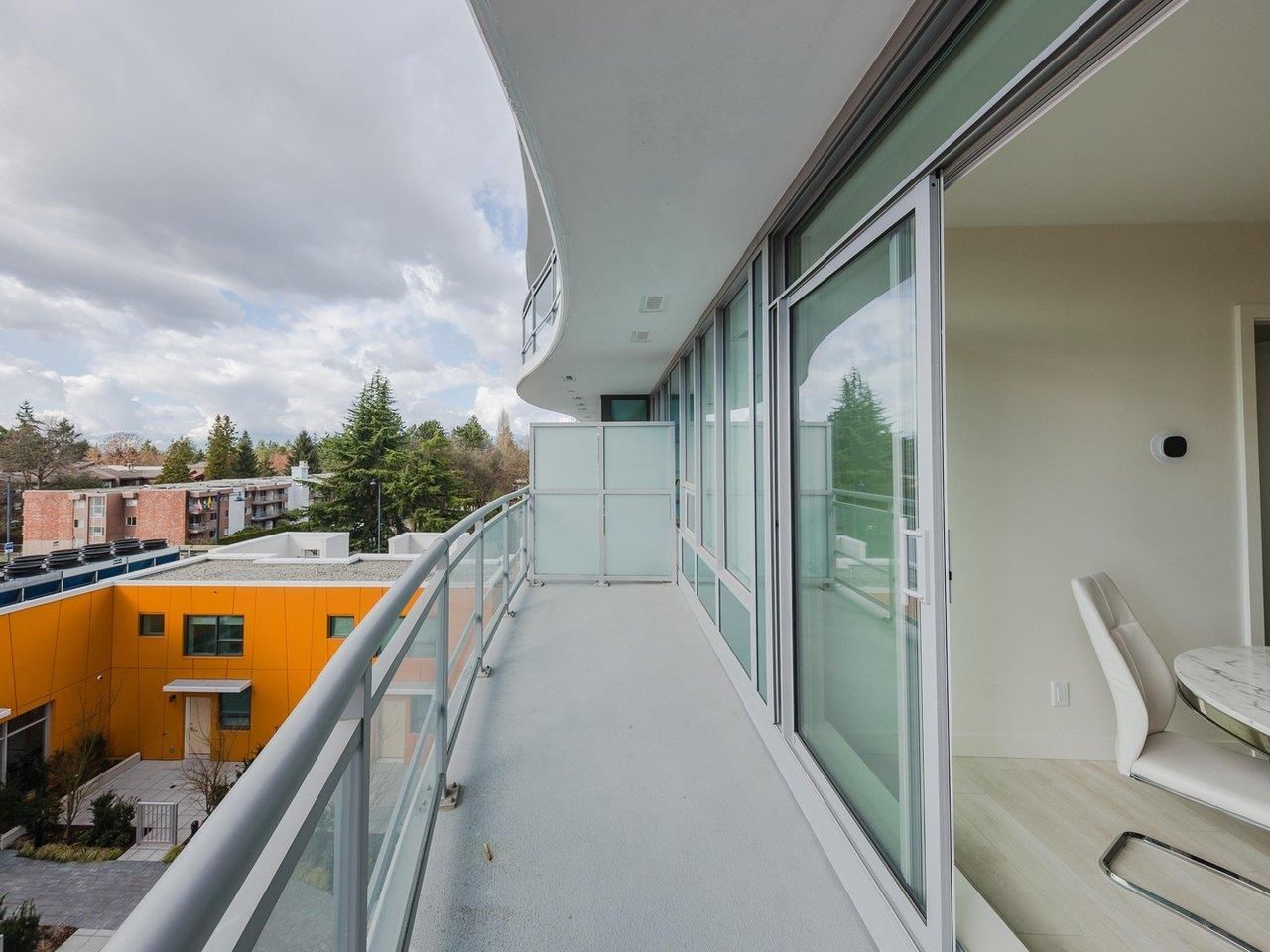 Listing Image 13
