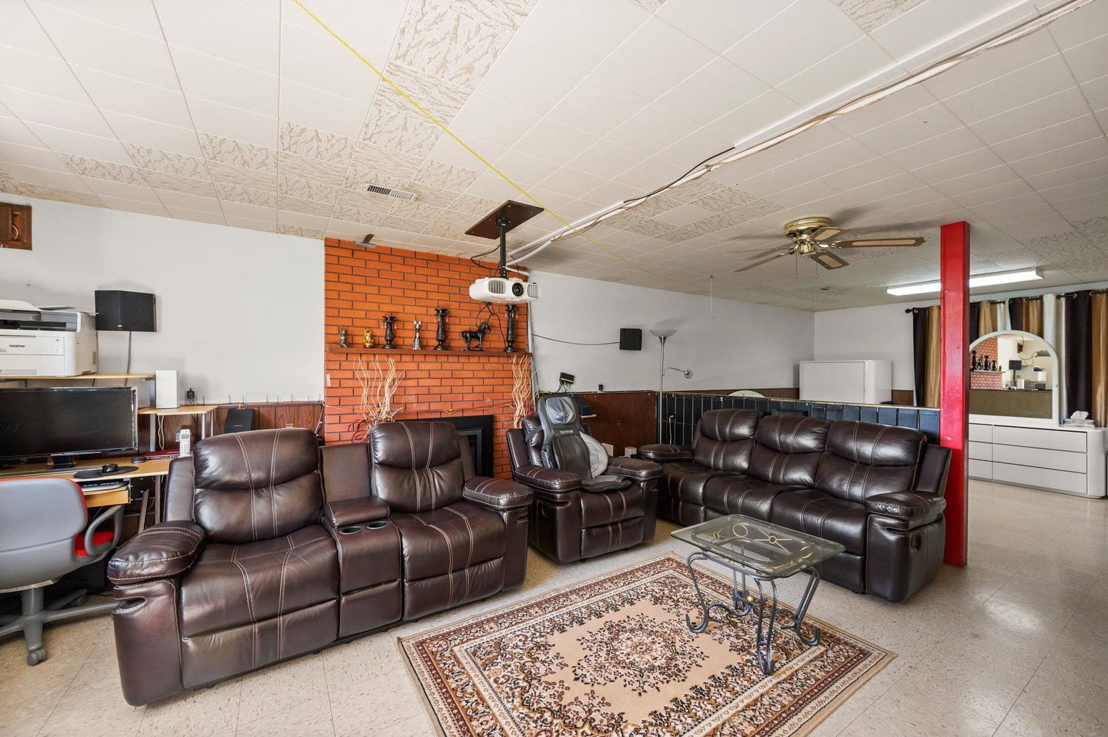 Listing Image 23
