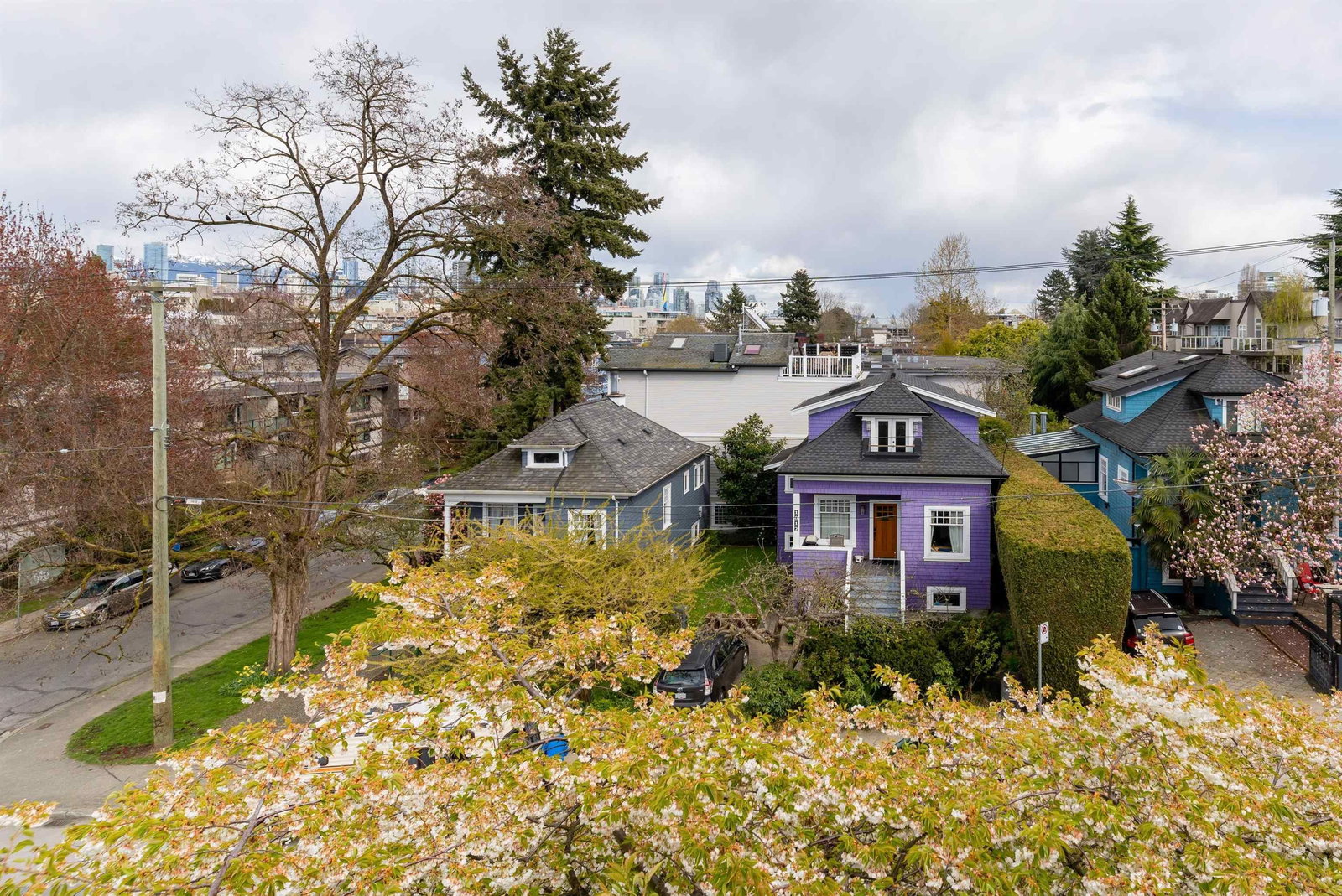 Listing Image 11